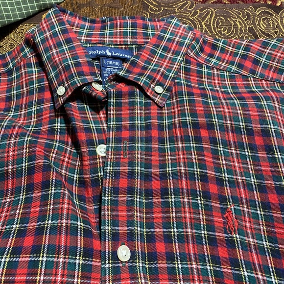 Polo dress shirts. smoke free pet free home - Picture 4 of 4